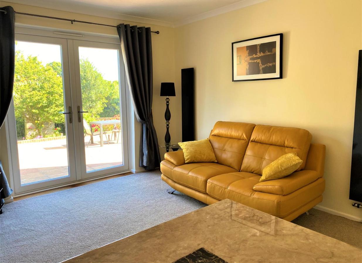 Appartamento Luxury Suntrap In Private Complex St Leonards Hastings Esterno foto